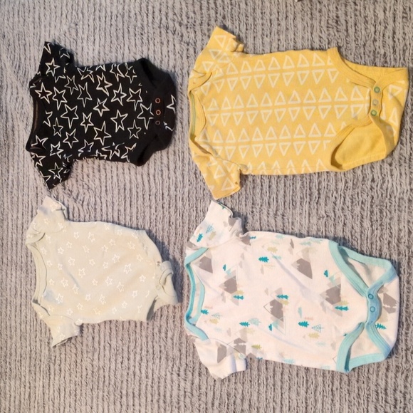 Cloud Nine Baby Boy Clothing Bundle – 19 Pieces - Picture 2 of 7